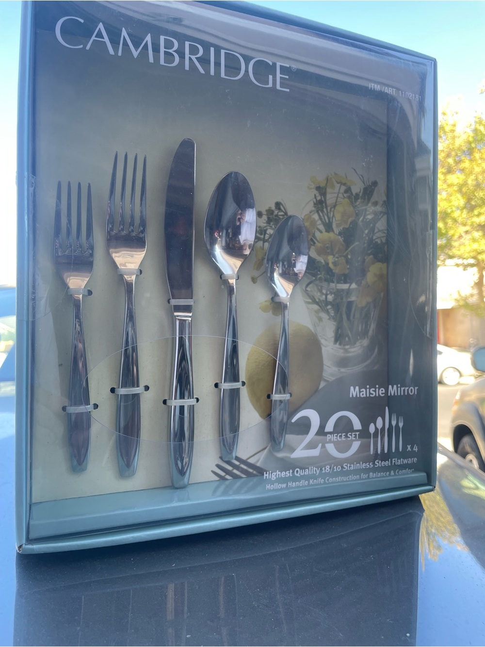 BRAND NEW! Cambridge Maisie Mirror 24-Piece Stainless Steel Flatware Set Silver
